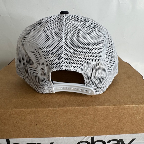 Milwaukee Brewers Hat ‘47 Brand Snapback Navy Pitch Mesh Back Trucker Cap NWT - Picture 5 of 7
